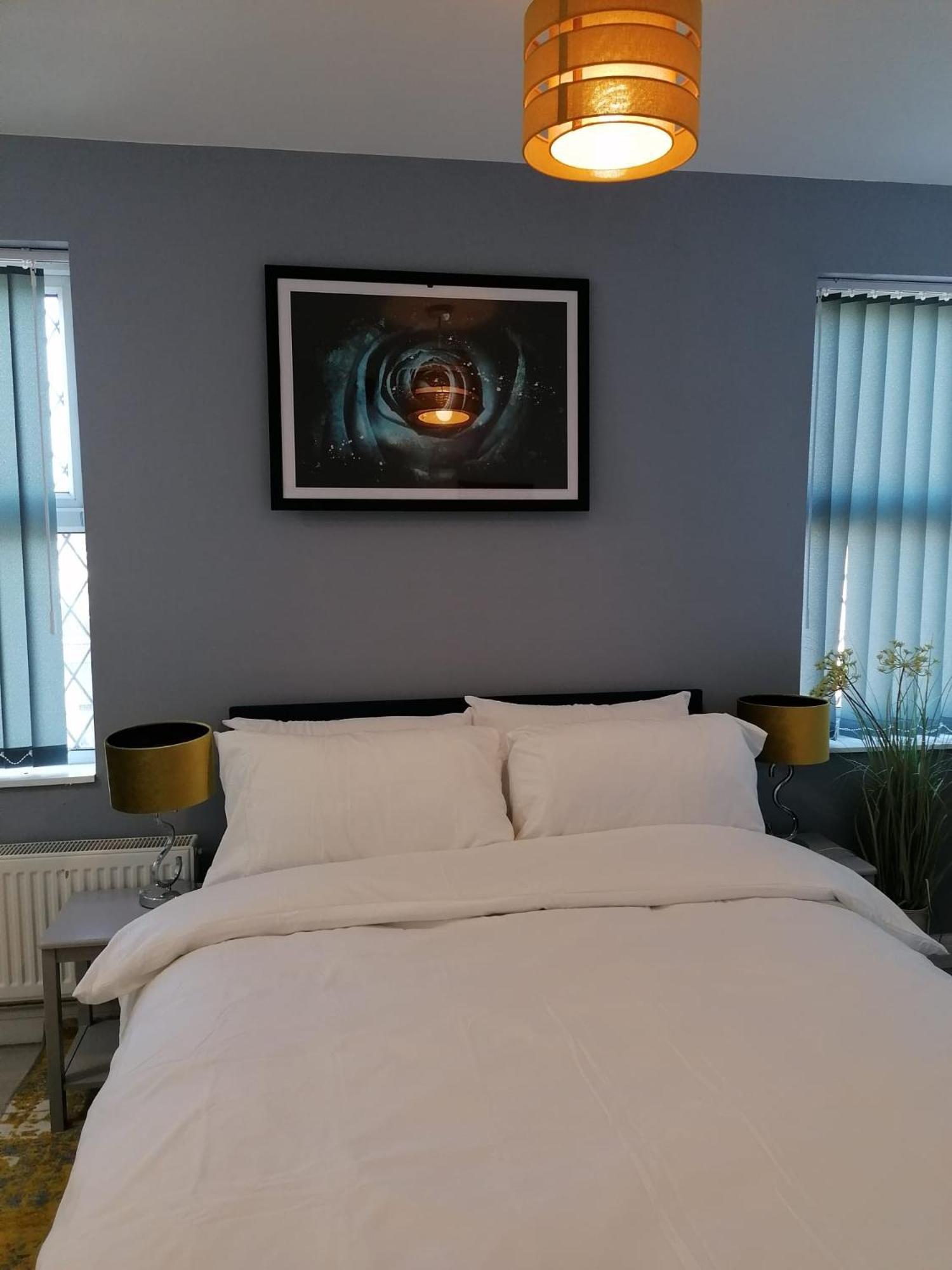 Blok 3 -Jacuzzi Suites, Apartment & Ensuite Rooms Блэкпул Экстерьер фото